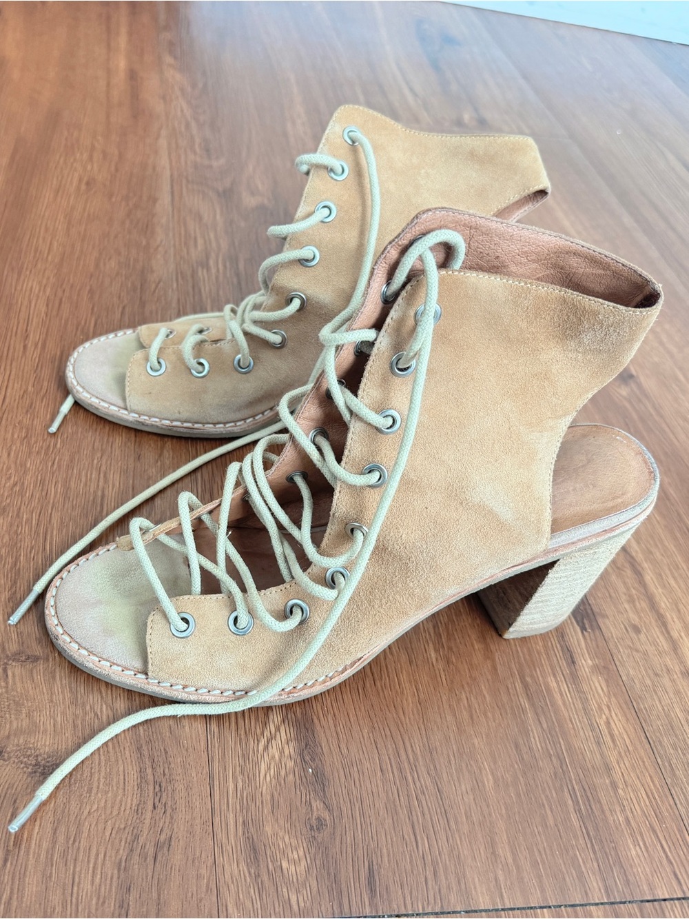 Free People Jeffrey Campbell Size 8 Tan Strappy Heels